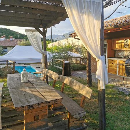 Hotel Cebron Family Estate à Branik Extérieur photo