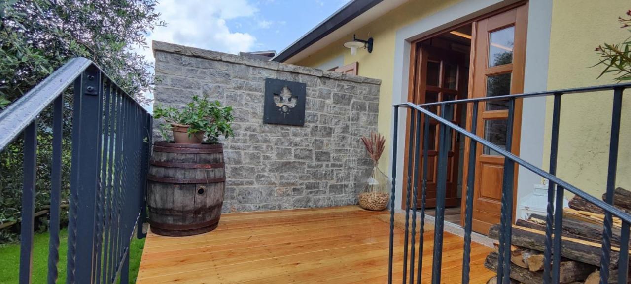 Hotel Cebron Family Estate à Branik Extérieur photo